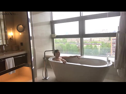 ❤️ Milžiniškas kūdikis aistringai masturbuoja savo putę vonios kambaryje ️❌ Seks video prie porno lt.superpornpics.ru